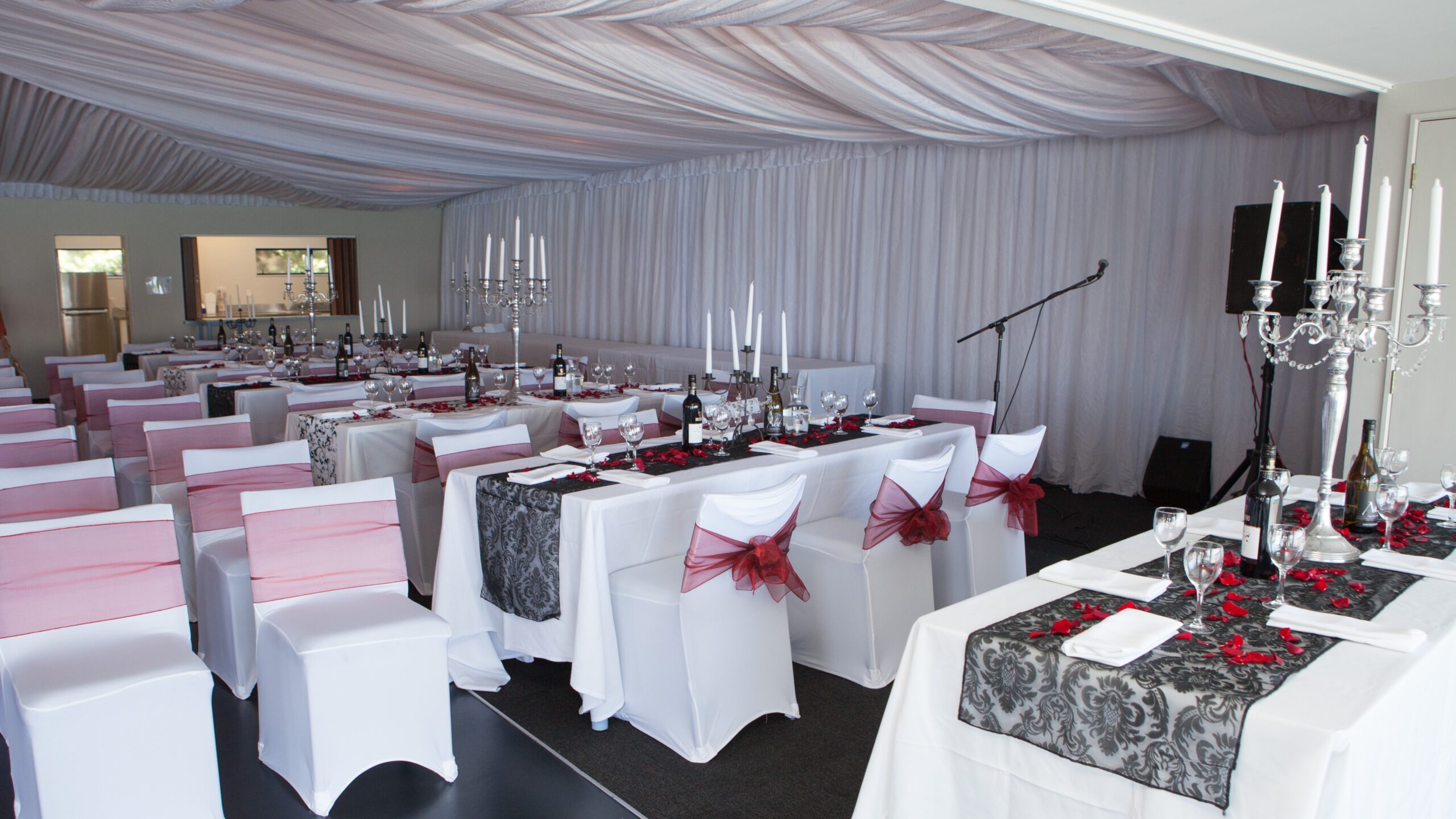 Ceremony and reception in the same venue. The Aurora Lounge at Nelson Yacht Club